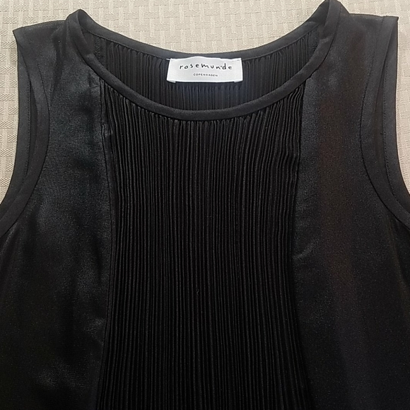 ROSEMUNDE Black Silk Tank - Picture 6 of 7
